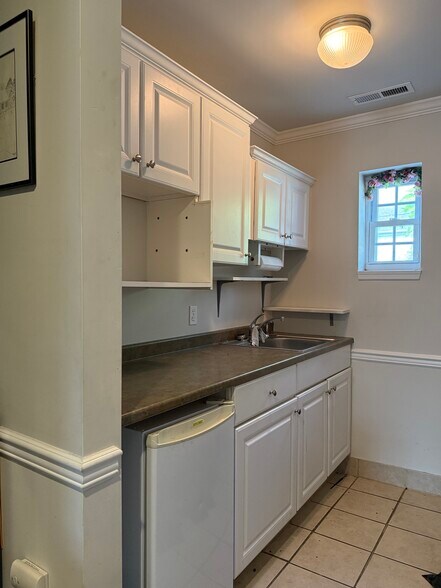 915 Pennsylvania Ave, Trenton, NJ à vendre - Photo de l’immeuble – Image 3 sur 7