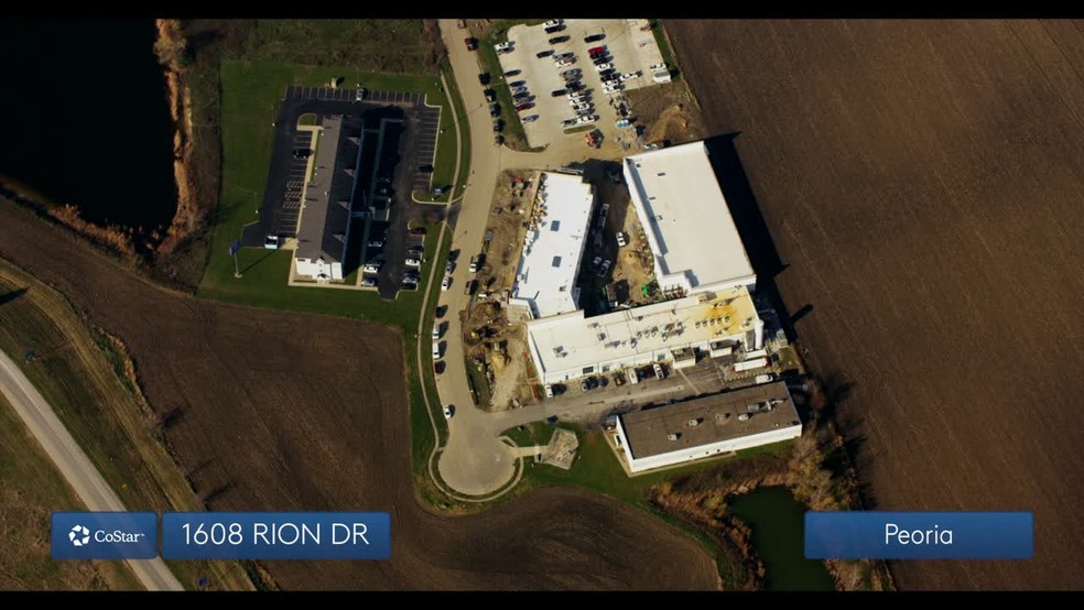 1606-1612 Rion Dr, Champaign, IL à vendre - Vidéo aérienne – Image 2 sur 3