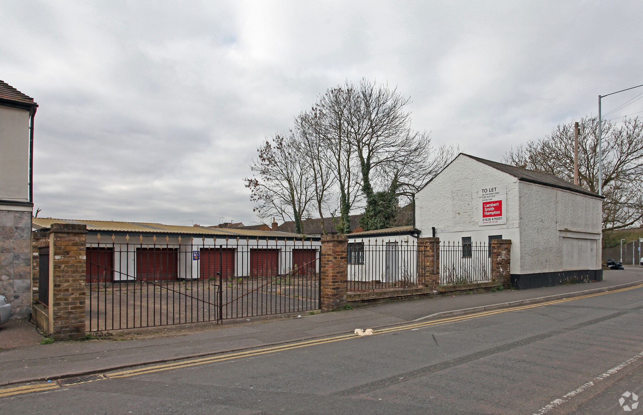 2 Chalvey Rd E, Slough à louer Photo principale– Image 1 sur 3