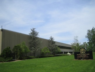 Plus de détails pour 1170 Valley Brook Ave, Lyndhurst, NJ - Industriel/Logistique à louer
