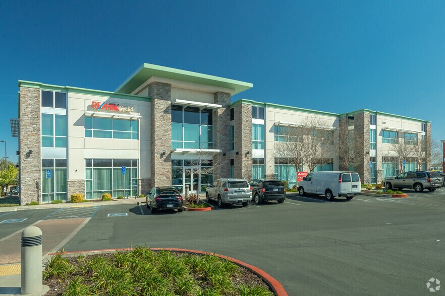 2081 Arena Blvd, Sacramento, CA à louer - Photo principale – Image 1 sur 9