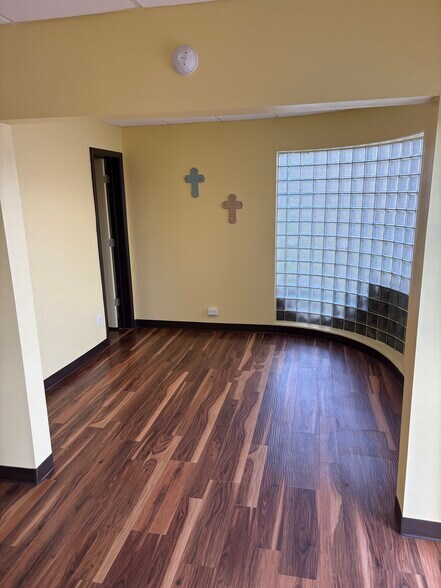 525 12th St, Lake Charles, LA à louer - Photo de l’immeuble – Image 2 sur 13