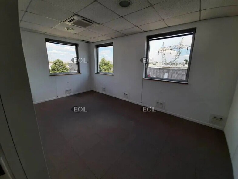 Bureau dans Chevilly-Larue à louer - Photo intérieure – Image 3 sur 12