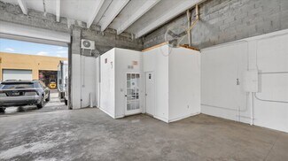 Plus de détails pour 12434-12466 NW 38th Ave, Opa-locka, FL - Industriel/Logistique à louer