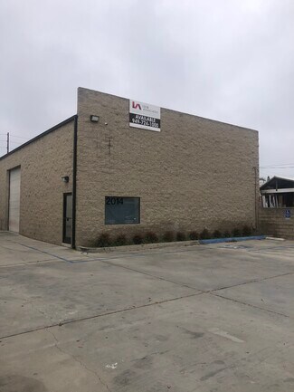 Plus de détails pour 2014 Placentia Ave, Costa Mesa, CA - Industriel/Logistique à louer