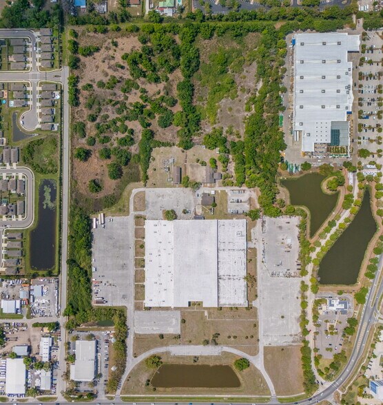 100-106 Cattlemen Rd, Sarasota, FL à vendre - Photo de l’immeuble – Image 3 sur 19
