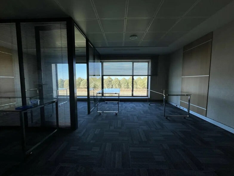 Bureau dans Lieusaint à louer - Photo intérieure – Image 3 sur 6