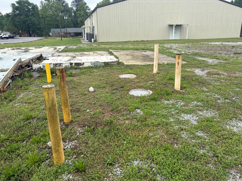 707 16th N Ave, Clanton, AL à vendre - Photo de l’immeuble – Image 3 sur 5