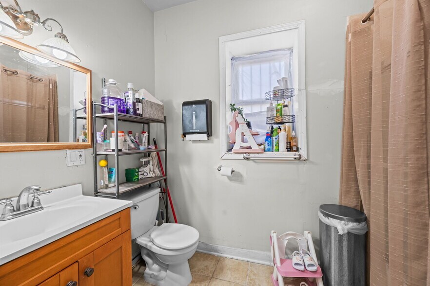 2822 N Milwaukee Ave, Chicago, IL à vendre - Photo de l’immeuble – Image 2 sur 31