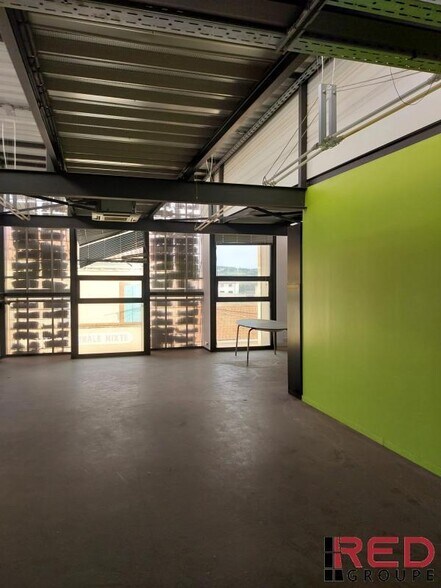 Bureau dans Marseille à vendre - Photo intérieure – Image 2 sur 8