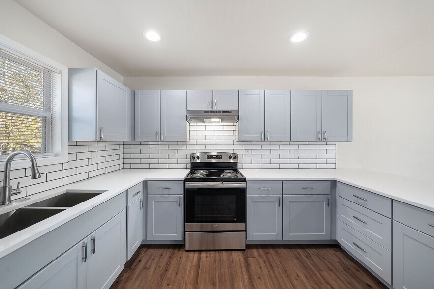 6403 Sloan St, Houston, TX à vendre - Photo intérieure – Image 3 sur 45