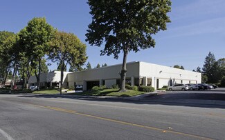 Plus de détails pour 440-456 Oakmead Pky, Sunnyvale, CA - Local d'activités à louer
