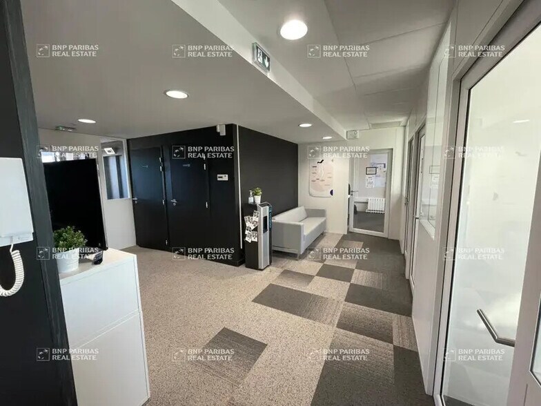 15 Place Aux Bleuets, Lille à louer - Photo intérieure – Image 3 sur 22
