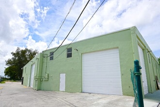 821 27th St, West Palm Beach, FL à louer Photo intérieure– Image 2 sur 9