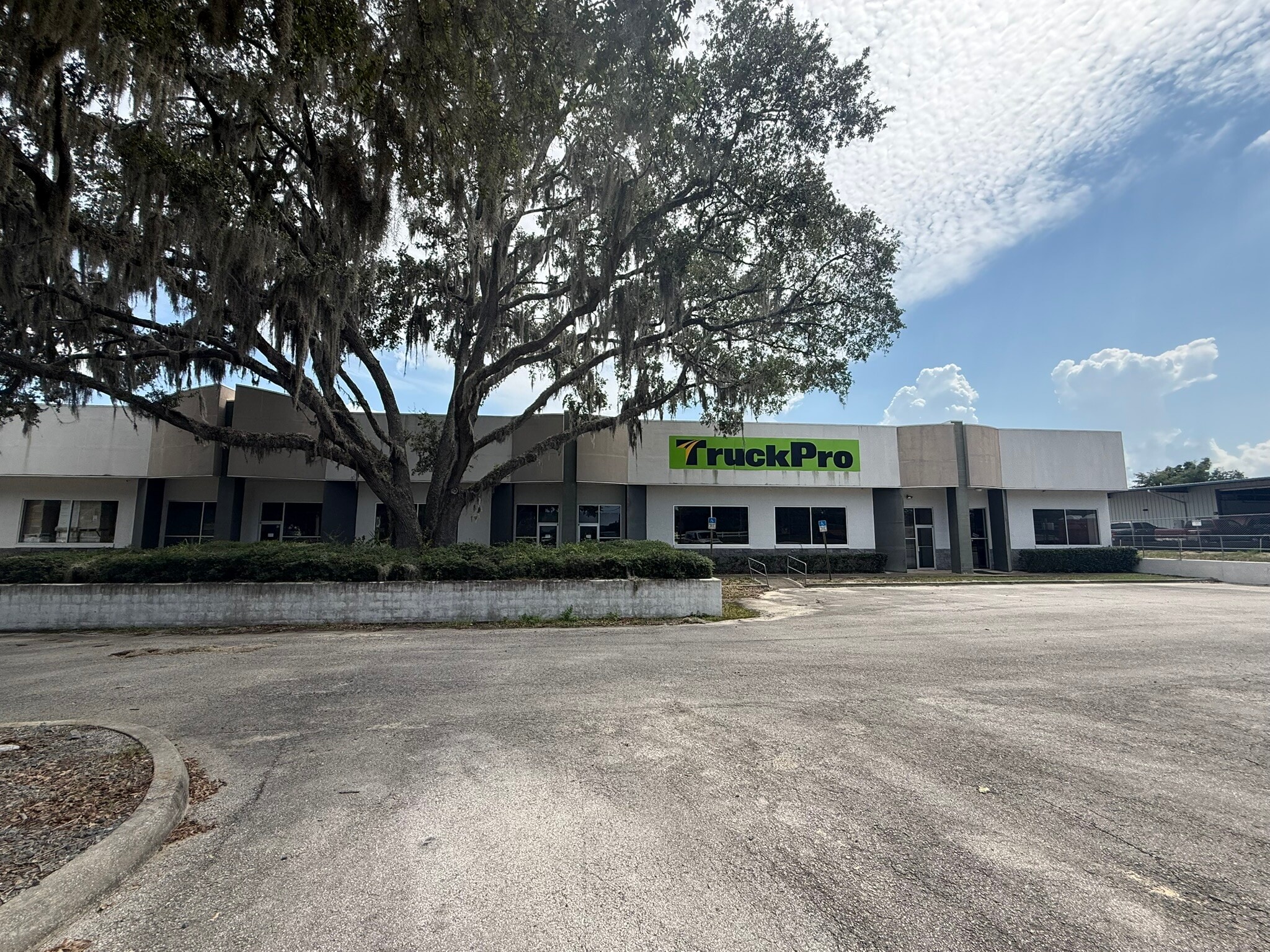 5042 W Highway 40, Ocala, FL à louer Photo de l’immeuble– Image 1 sur 10