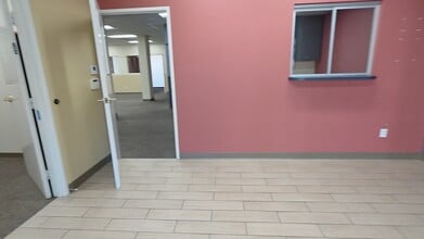 17200 Ventura Blvd, Encino, CA à louer - Vidéo sur l’annonce professionnelle 