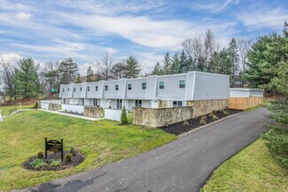 Plus de détails pour 2215 Aurora Dr, Pittsburgh, PA - Logement à vendre