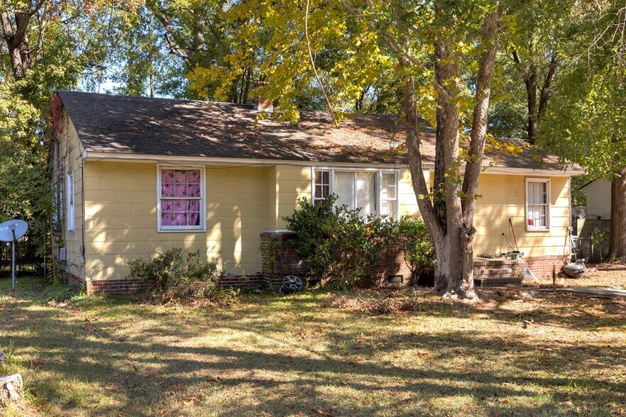 703 E Charlotte Ave, Sumter, SC à vendre - Photo de l’immeuble – Image 2 sur 17