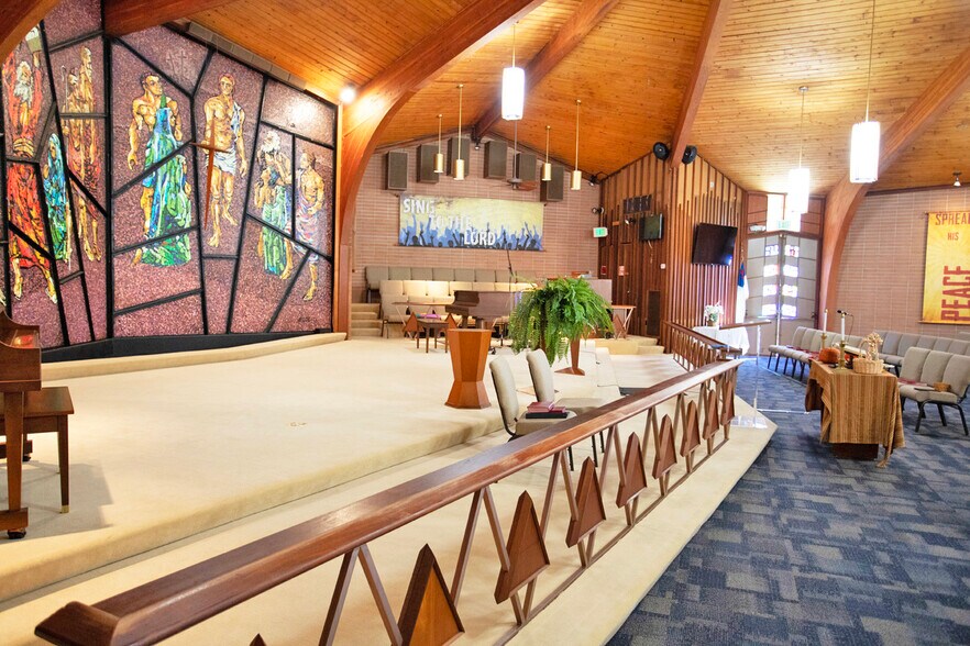 5995 Dr Martin Luther King Jr St S, Saint Petersburg, FL à vendre - Photo de l’immeuble – Image 3 sur 18