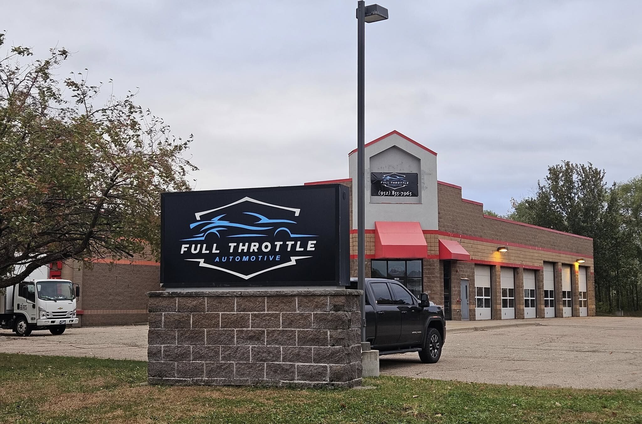 1305 Crystal Ln, Chaska, MN à vendre Photo principale– Image 1 sur 3