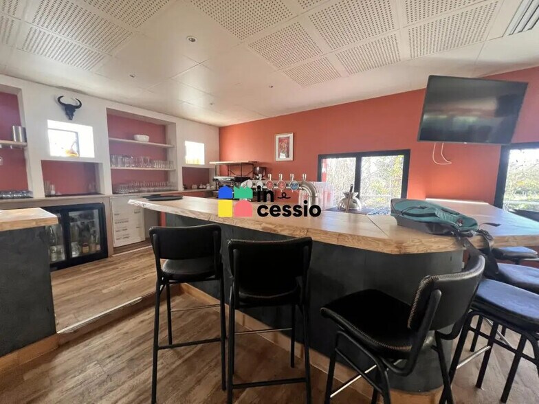 Local commercial dans Le Mans à vendre - Photo de l’immeuble – Image 3 sur 16