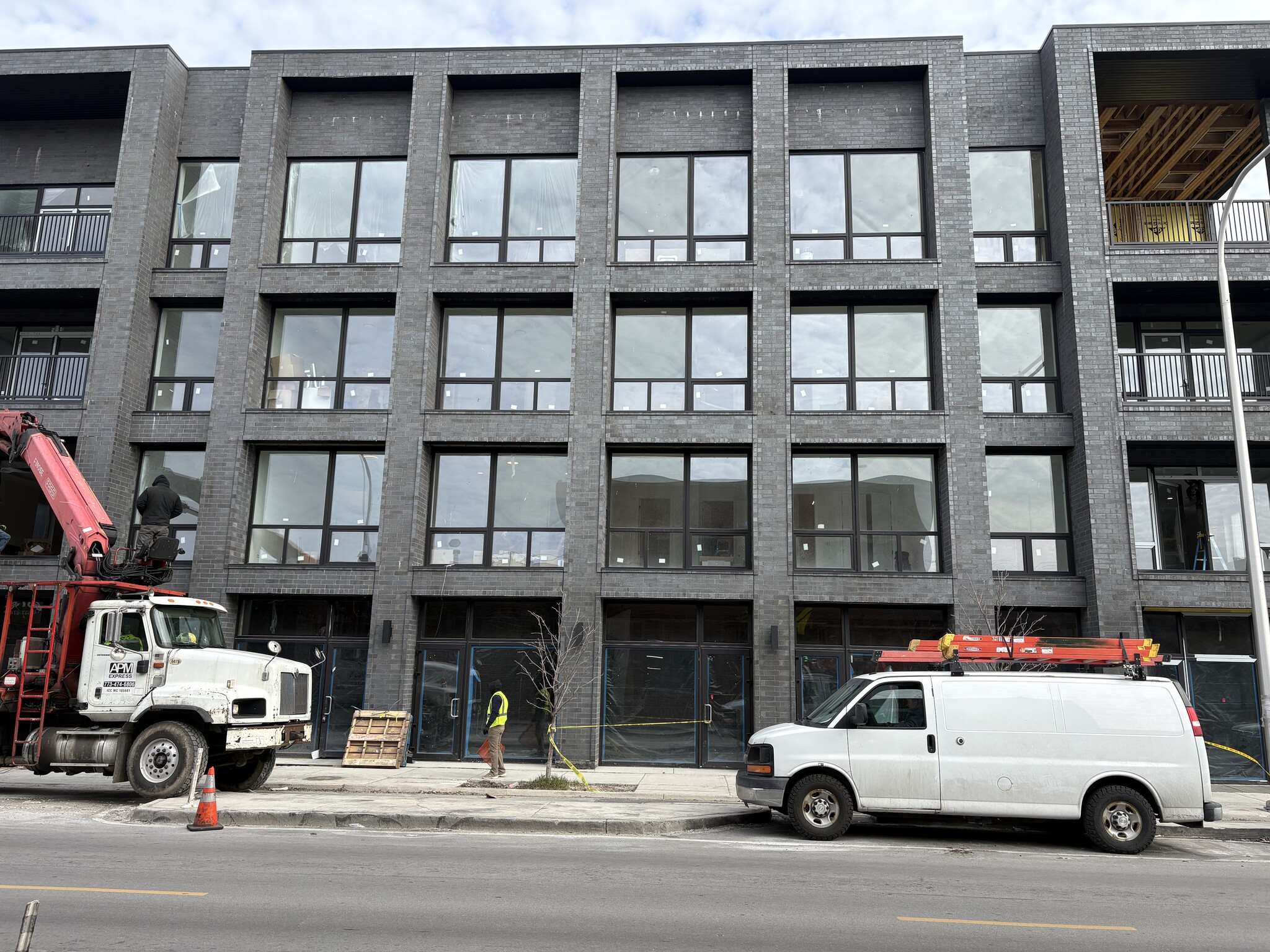 2224 W Grand Ave, Chicago, IL à vendre Photo principale– Image 1 sur 2