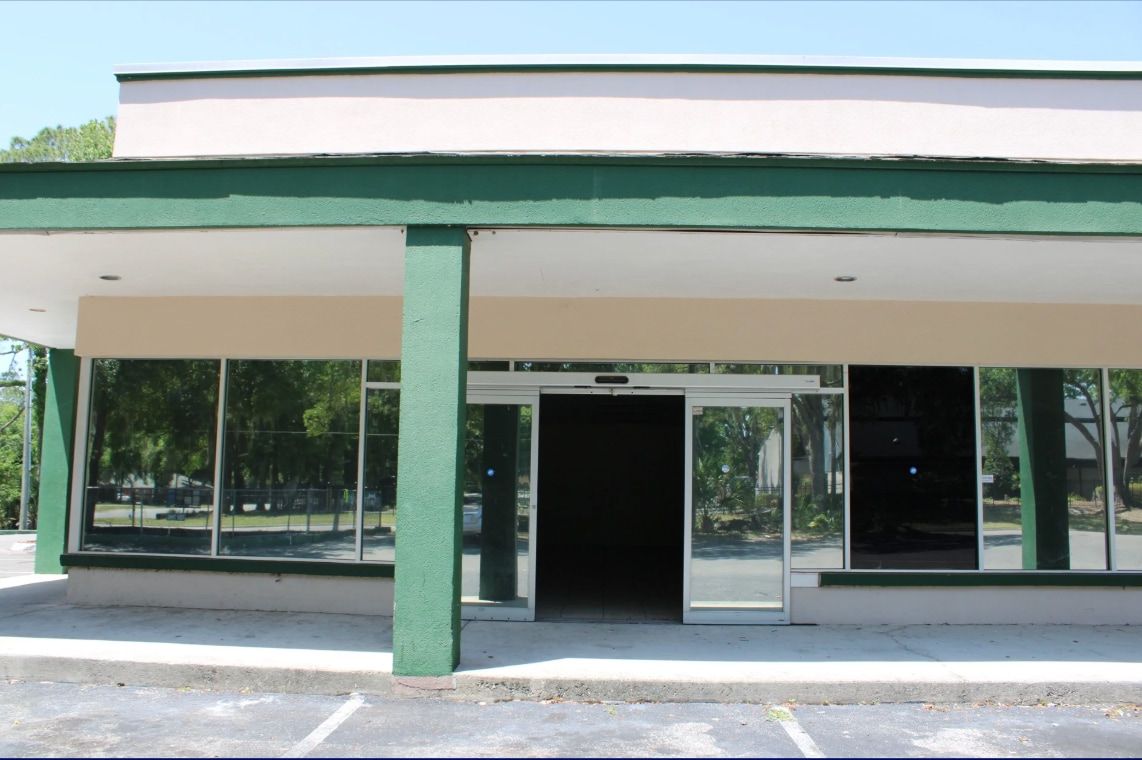 7100-7114 W University Ave, Gainesville, FL à louer Photo de l’immeuble– Image 1 sur 4