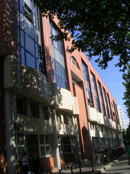 62 Boulevard Davout, Paris à louer - Photo de l’immeuble – Image 2 sur 5