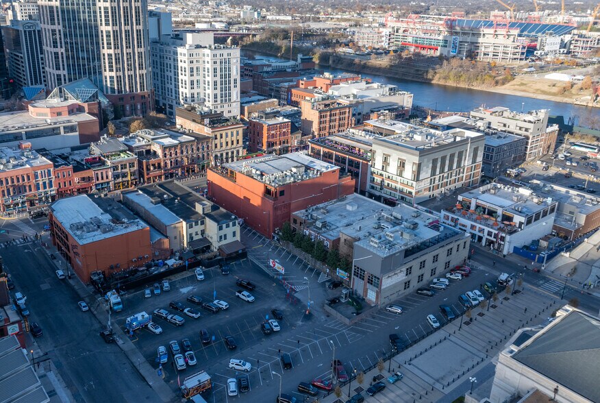 110 4th S ave, Nashville, TN à vendre - Photo de l’immeuble – Image 3 sur 8