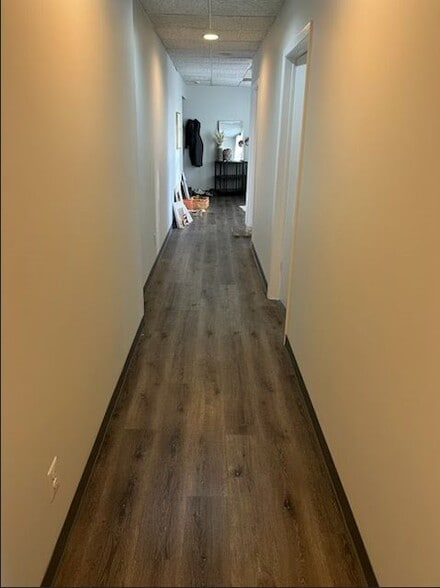 1-27 S Ocean Ave, Patchogue, NY à louer - Photo intérieure – Image 2 sur 19