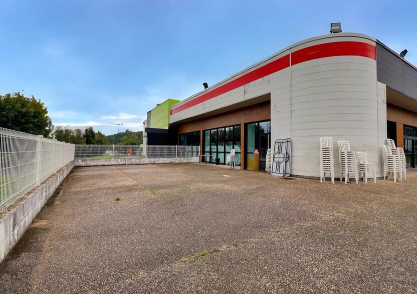 68 Rue Antoine Primat, Saint-Étienne à vendre - Photo de l’immeuble – Image 3 sur 12