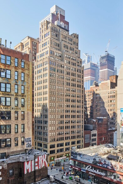 589 Eighth Ave, New York, NY à louer - Photo de l’immeuble – Image 3 sur 68