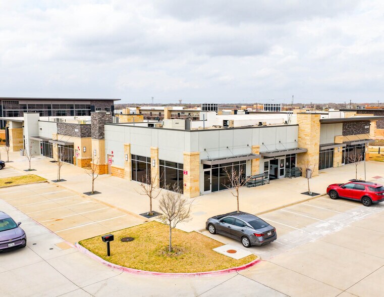16809 Coit Rd, Frisco, TX à vendre - Photo de l’immeuble – Image 1 sur 4
