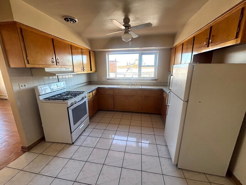 6229-31 W Belmont Ave, Chicago, IL à vendre - Photo intérieure – Image 2 sur 11