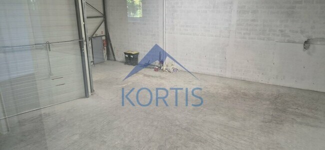 Plus de détails pour 36 Rue Champ Dolin, Saint-Priest - Local d'activités à louer