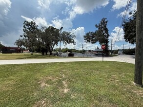 6041 SE Abshier Blvd, Belleview, FL à louer Photo intérieure– Image 2 sur 3