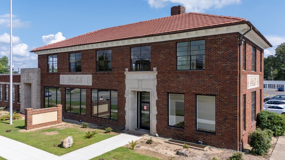 644 Walnut St, Gadsden, AL à louer - Photo de l’immeuble – Image 2 sur 21
