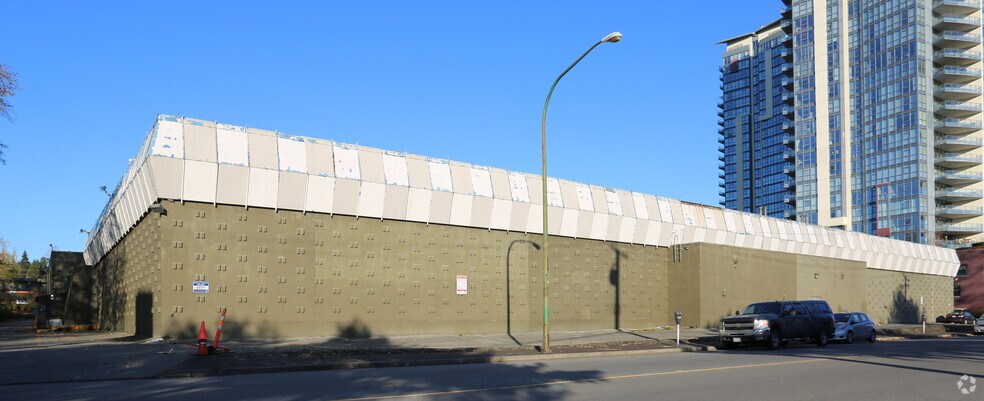 5502 Lougheed Hwy, Burnaby, BC à vendre - Photo de l’immeuble – Image 3 sur 5