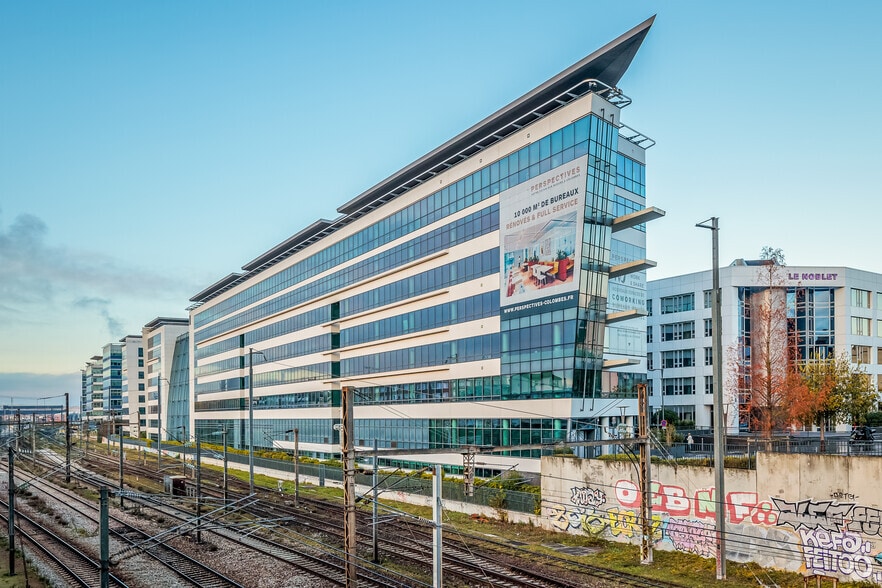 1-5 Rue Du Débarcadère, Colombes à louer - Photo principale – Image 1 sur 6