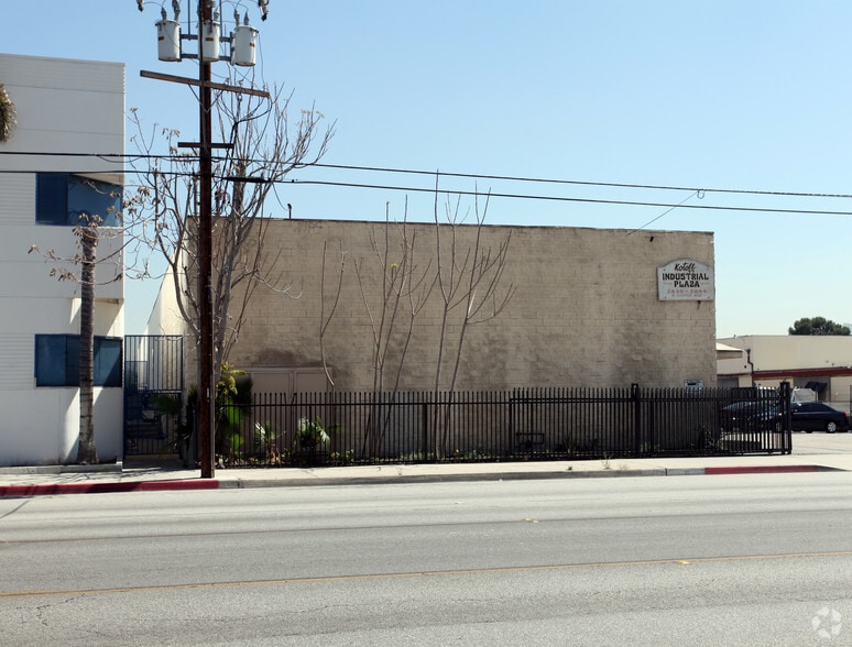 2630-2644 Durfee Ave, El Monte, CA à louer - Photo de l’immeuble – Image 3 sur 5