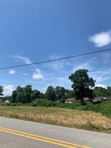 321 N Aycock St, Carrollton, GA à vendre - Photo de l’immeuble – Image 1 sur 5