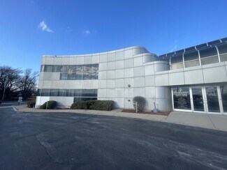 Plus de détails pour 1700 W Central Rd, Arlington Heights, IL - Bureau/Médical à louer