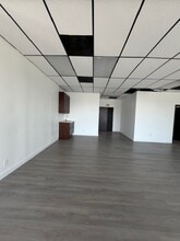 20628 E Arrow Hwy, Covina, CA à louer Photo intérieure– Image 2 sur 11