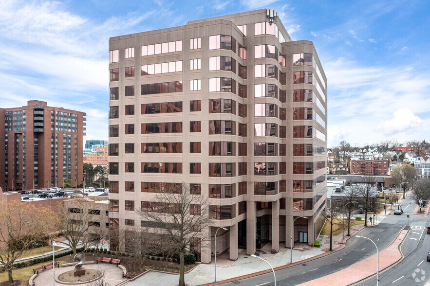10 Bank St, White Plains, NY à louer - Photo principale – Image 1 sur 10