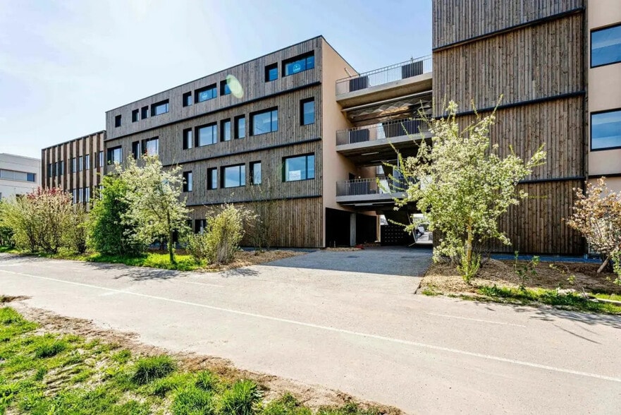 Bureau dans Épron à vendre - Photo de l’immeuble – Image 1 sur 12