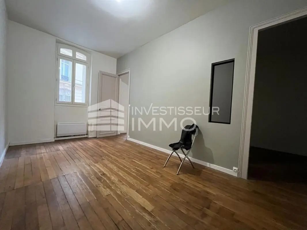 Local commercial dans Paris à louer Photo de l’immeuble– Image 1 sur 11