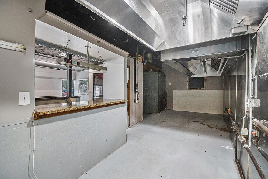 6500 Railroad Ave, Omaha, NE à louer - Photo de l’immeuble – Image 3 sur 50