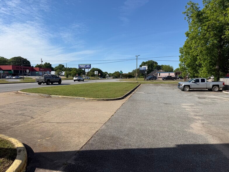 4922 Veterans Pky, Columbus, GA à vendre - Photo de l’immeuble – Image 3 sur 4