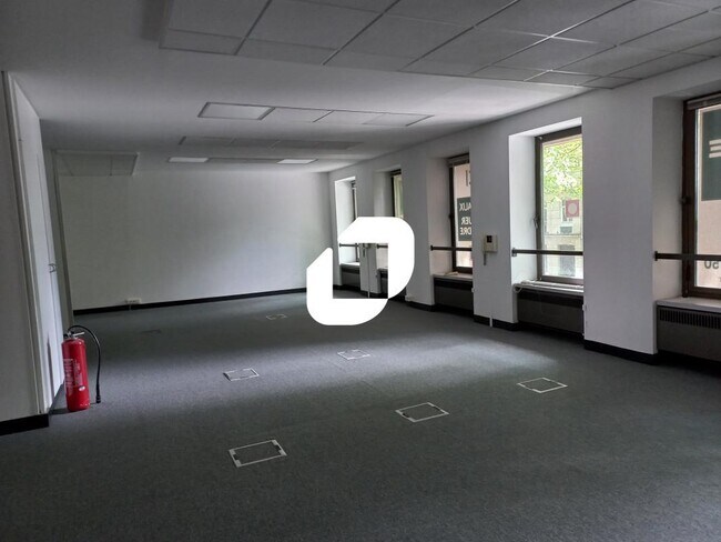 Plus de détails pour 43 Boulevard De La Liberté, Lille - Bureau à louer