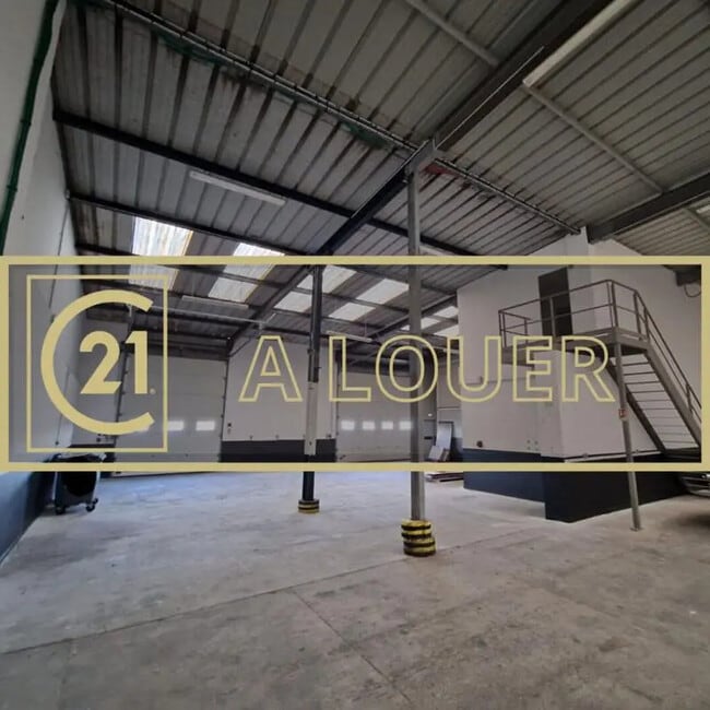 Plus de détails pour Local d'activités à louer